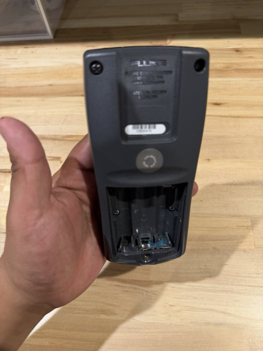 FLUKE 51 II TRUE RMS MULTIMETER (PARTS ONLY) FOR PARTS DOESN’T WORK - SHIPS FAST