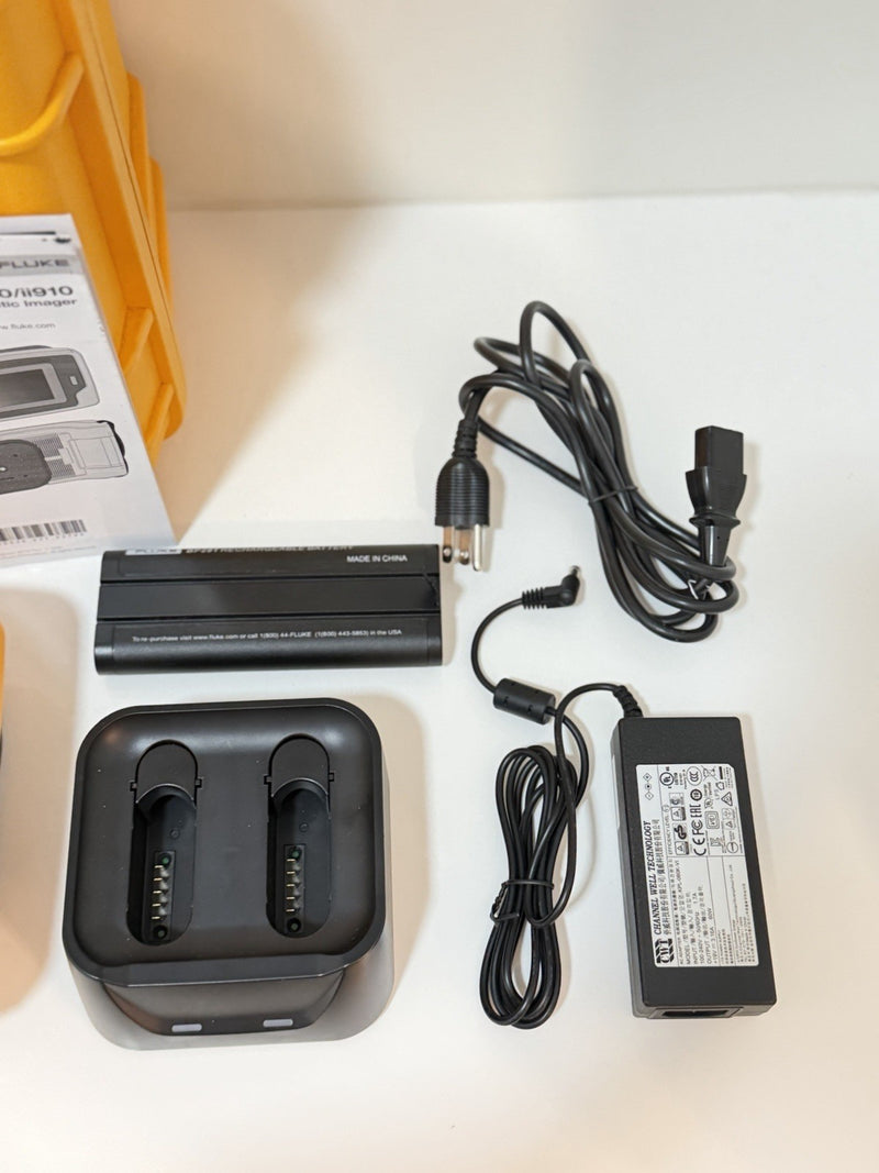 FLUKE ii910 ACOUSTIC IMAGER KIT W/ ACCESSORIES FREE SHIPPING (TESTED)