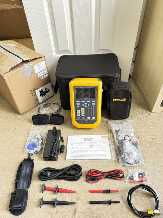 FLUKE 729PRO 4M AUTOMATIC PRESSURE CALIBRATOR MFG-2024 CALIBRATED 2024 NEW SEALED