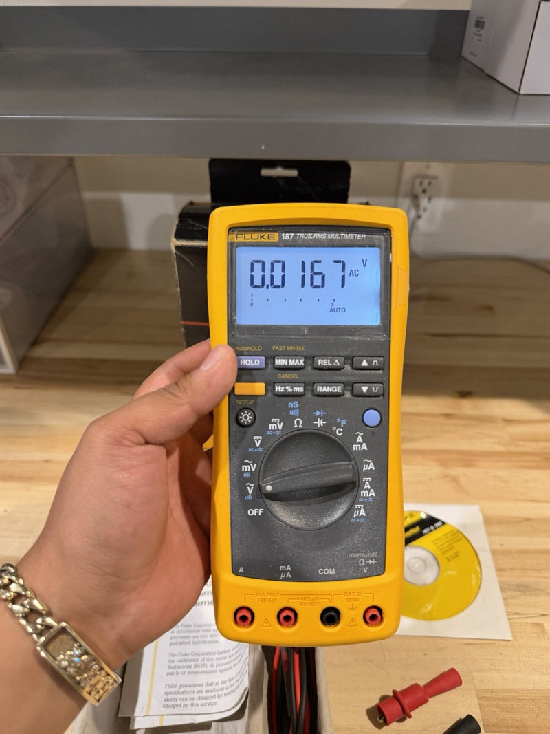 FLUKE 187 TRUE RMS MULTIMETER WITH LEADS & CLIPS TESTED RARE