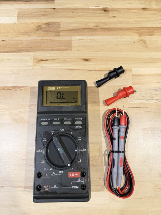 FLUKE 27 DIGITAL MULTIMETER W/LEADS - SHIPS FAST
