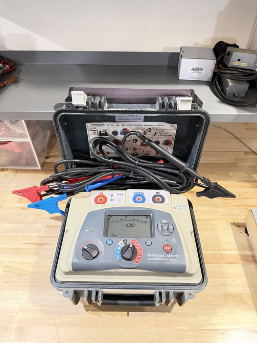 MEGGER MIT1525 15 KV HIGH VOLTAGE INSULATION RESISTANCE TESTER W/ CABLES -TESTED