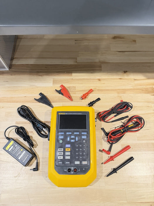 FLUKE 729 FC AUTOMATIC PRESSURE CALIBRATOR W/ ACCESSORIES (FREE SHIPPING)