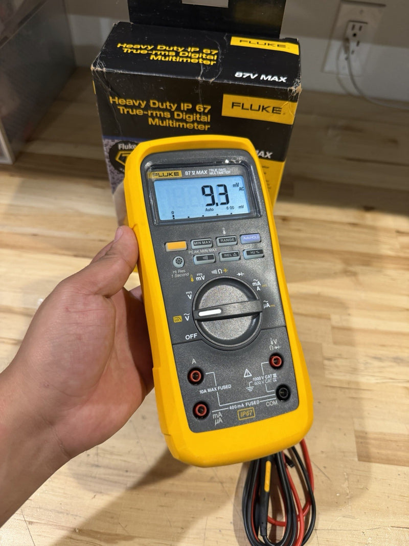 FLUKE 87V MAX TRUE RMS MULTIMETER W/ LEADS & CLIPS