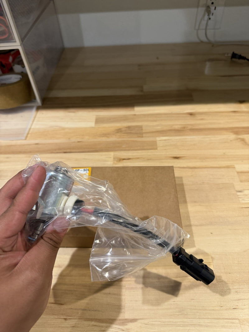 CAT 331-9208 12 VOLT FUEL CONTROL SOLENOID VALVE