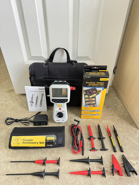 MEGGER MOM2 MICROHMMETER WITH NEW SET OF LEADS & BAG