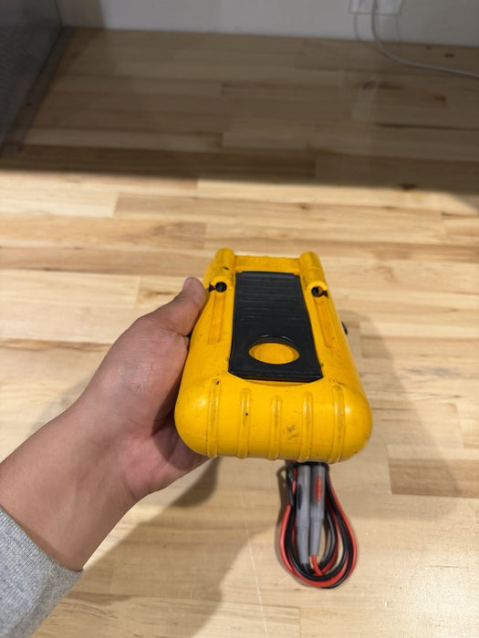 FLUKE 87V TRUE RMS MULTIMETER WITH LEADS TESTED