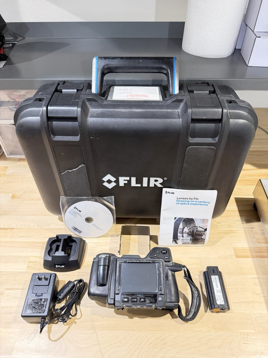 FLIR T440 THERMAL IMAGING CAMERA W/ CHARGER & BATTERY (TESTED)FREE SHIPPING READ