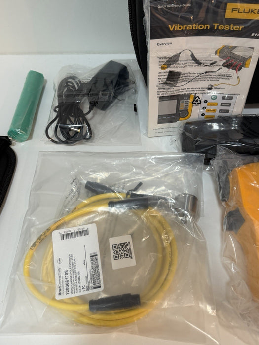 FLUKE 810 VIBRATION TESTER KIT & ACCESSORIES (NEW SEALED) FREE SHIPPING
