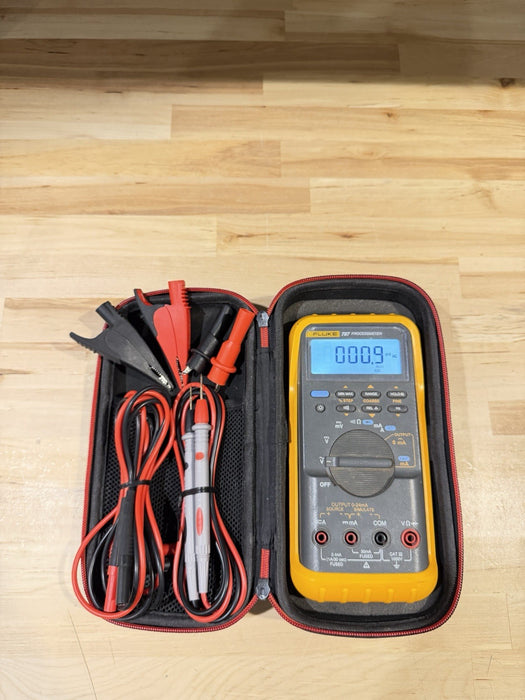 FLUKE 787 PROCESS METER W/ LEADS & CLIPS  (EXCELLENT CONDITION)-FREE SHIPPING