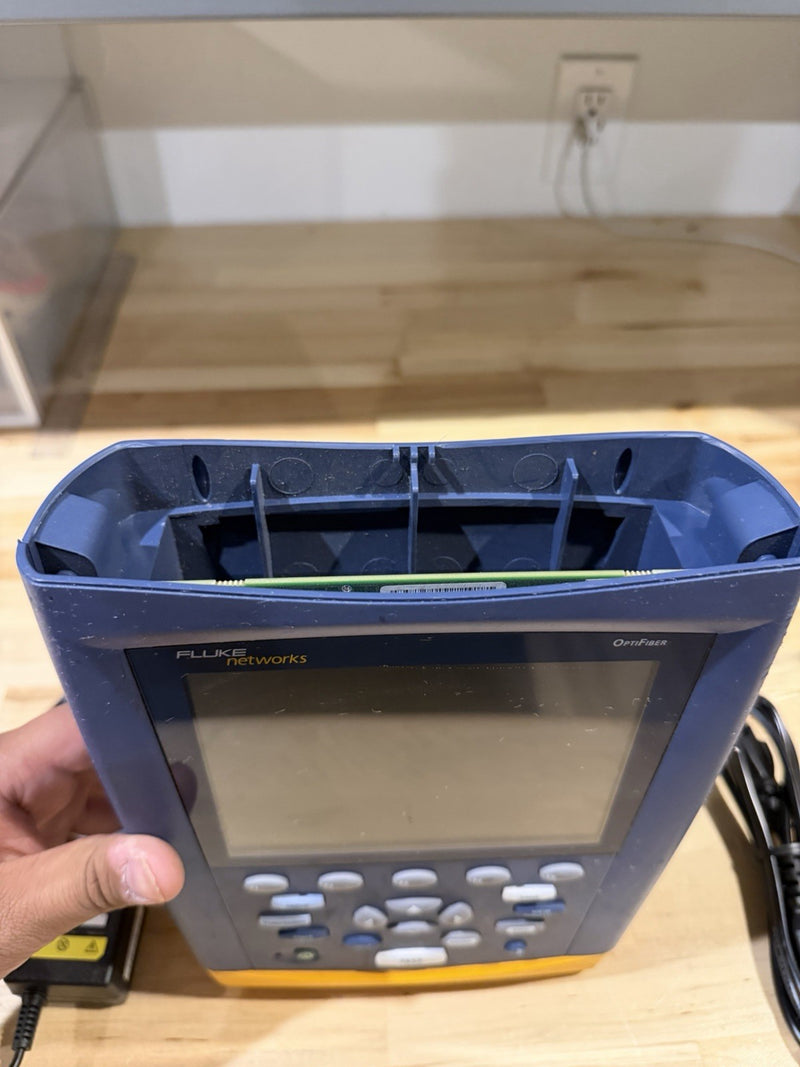 FLUKE NETWORKS OF-500 OPTICAL OPTIFIBER ANALYZER TESTED