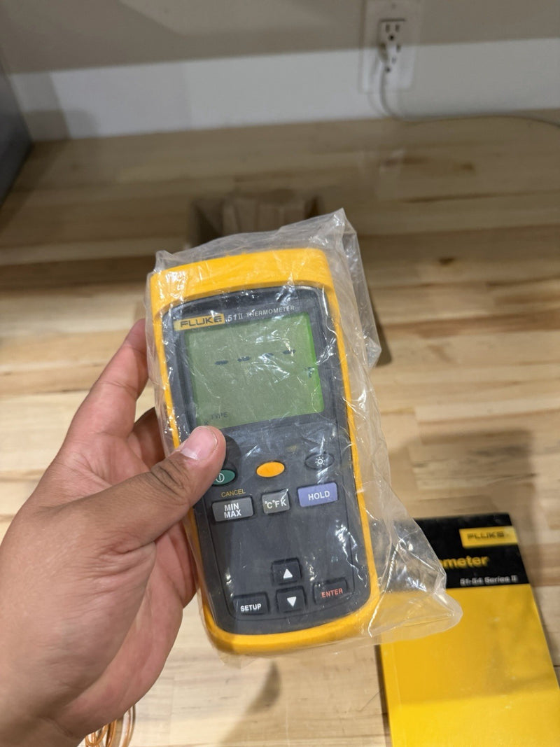 FLUKE 51 II THERMOCOUPLE THERMOMETER