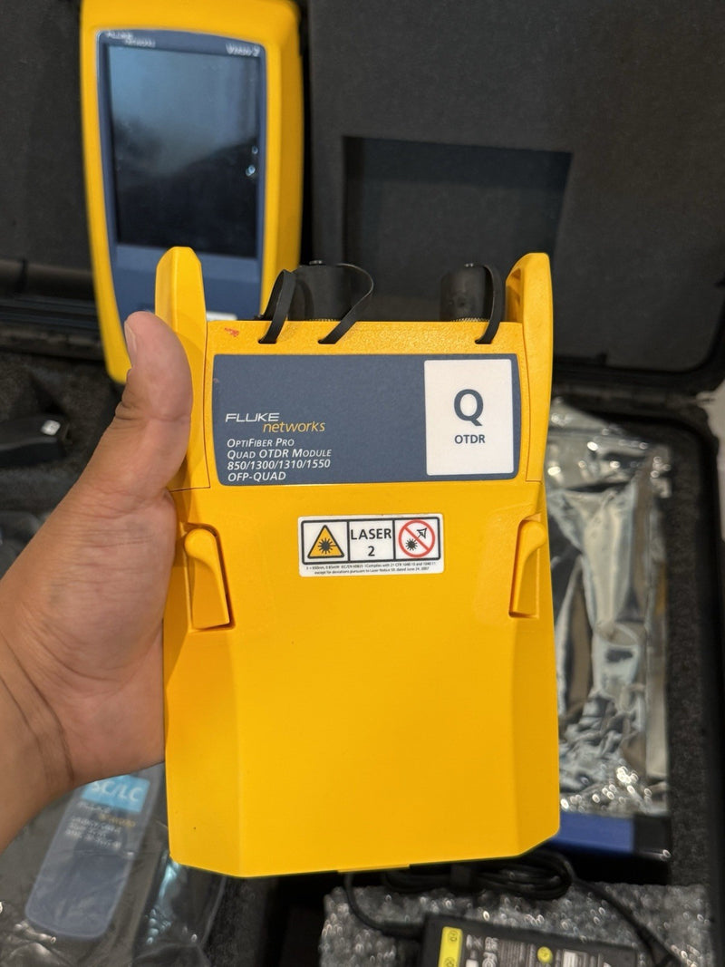 FLUKE NETWORKS OFP2-100-QI OPTIFIBER PRO QUAD OTDR V2 WITH ACCESSORIES