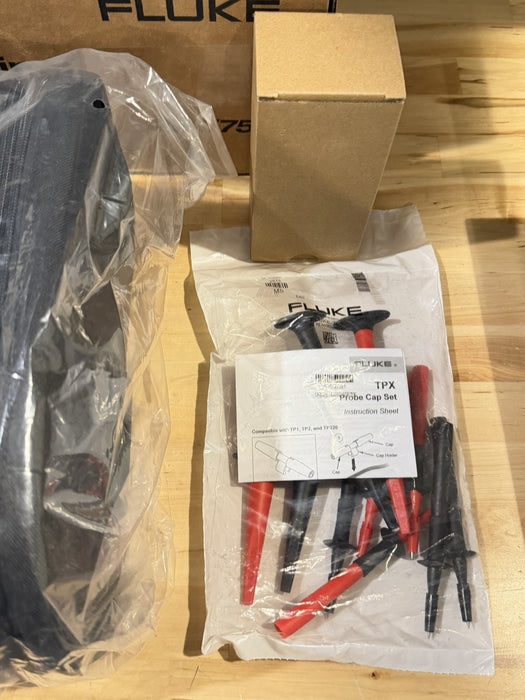 FLUKE 754 DOCUMENTING PROCESS CALIBRATOR W CALIBRATED 20262027