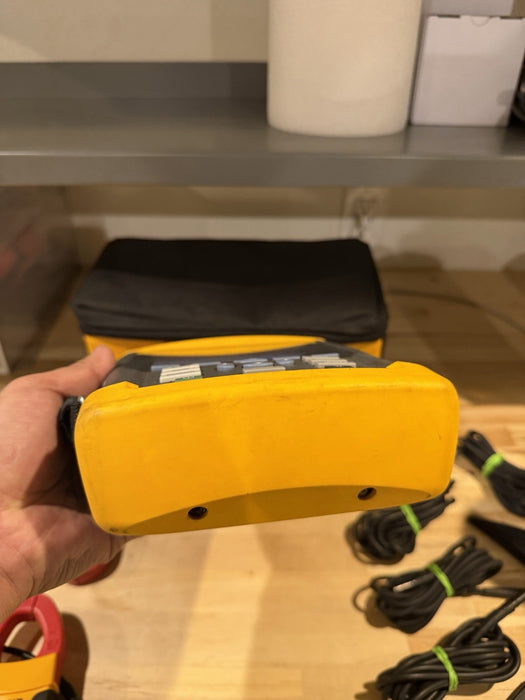 FLUKE 434 POWER QUALITY ANALYZER W/ACCESSORIES& CHARGER - SHIPS FREE (TESTED)