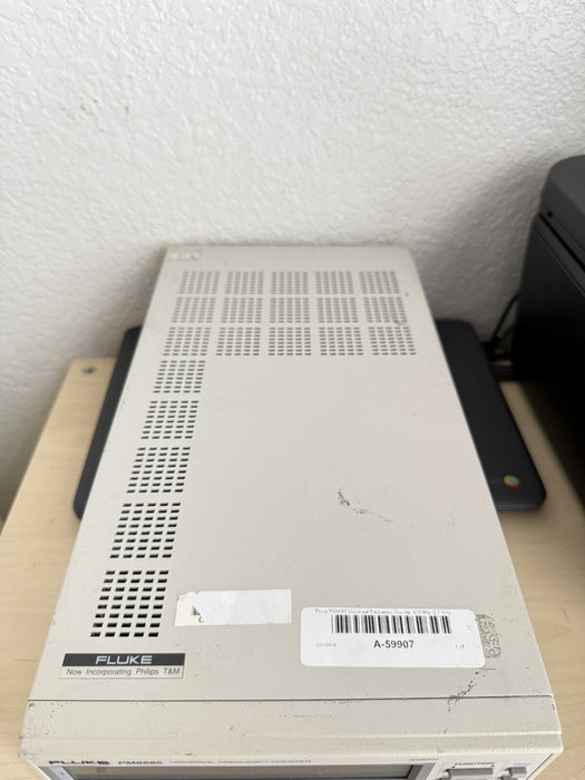 FLUKE PM6685 UNIVERSAL FREQUENCY COUNTER 300MHZ TESTED