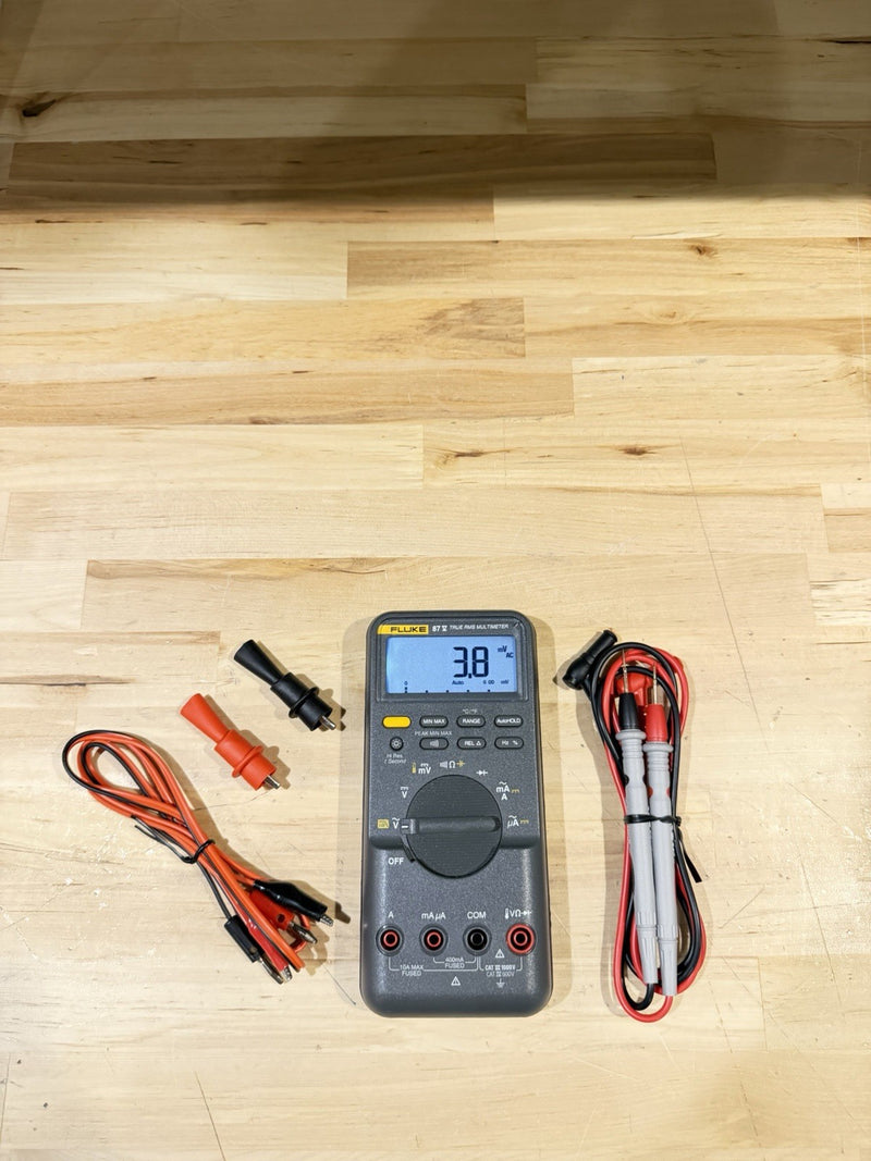 FLUKE 87V TRUE RMS MULTIMETER W/ LEADS (TESTED) SHIPS FAST