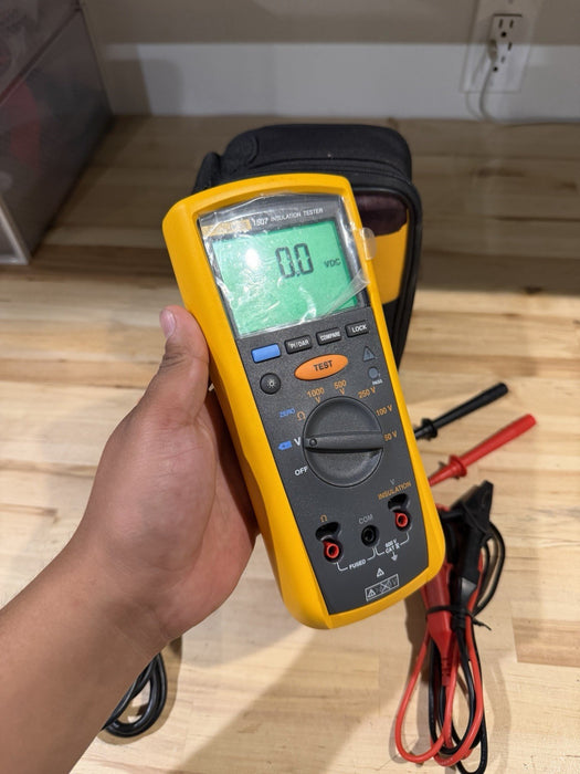 FLUKE 1507 INSULATION MULTIMETER W/ LEADS & CLIPS - SHIPS FAST