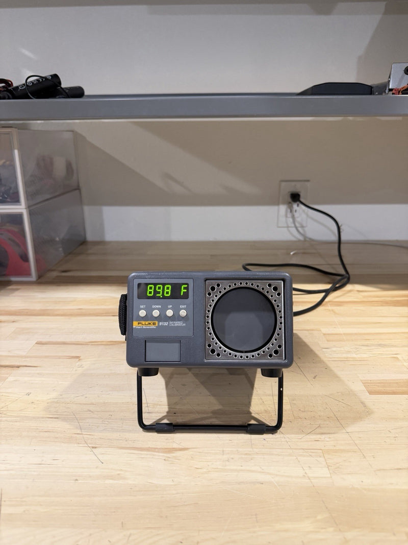 FLUKE 9132 PORTABLE IR INFRARED CALIBRATOR 50°C TO 500°C (TESTED) FREE SHIPPING