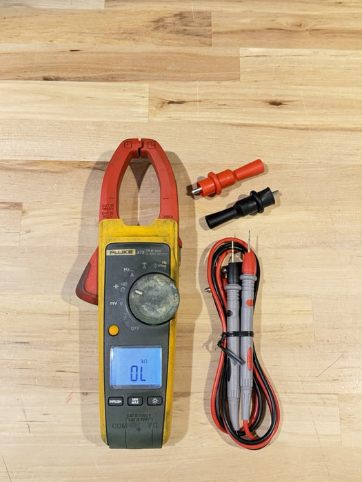 FLUKE 375 TRMS CLAMP METER W/ LEADS & CLIPS (SHIPS FAST)