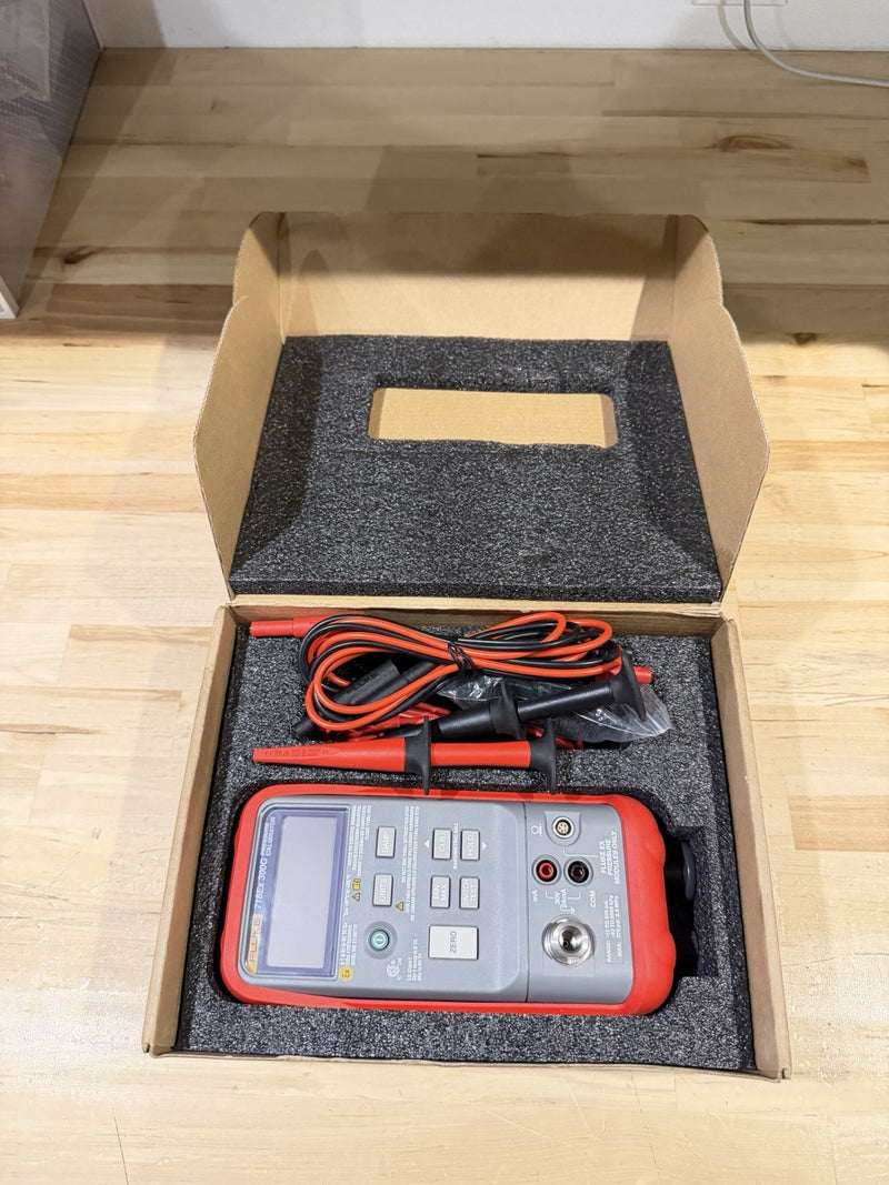 FLUKE 718EX 300G PRESSURE CALIBRATOR (NEW FACTORY SEALED) FREE SHIPPING