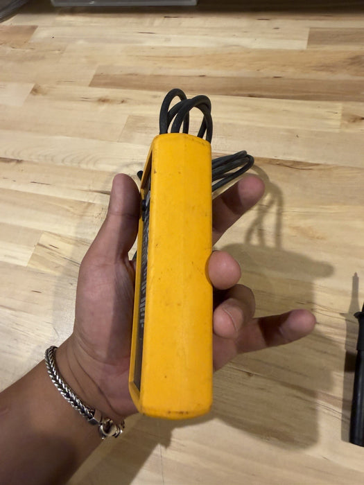 FLUKE 9040 DIGITAL PHASE ROTATION INDICATOR METER TESTED