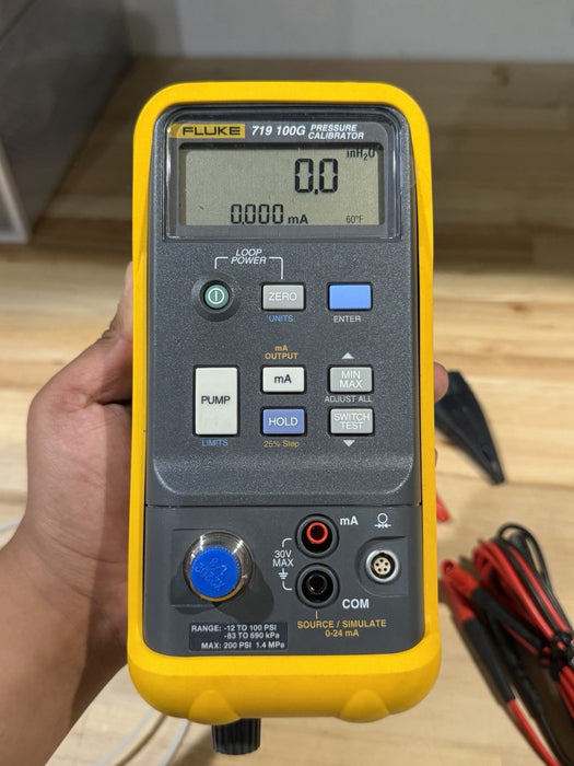 FLUKE 719 100G PRESSURE CALIBRATOR W/ LEADS & EXTRAS (TESTED) PERFECT CONDITION