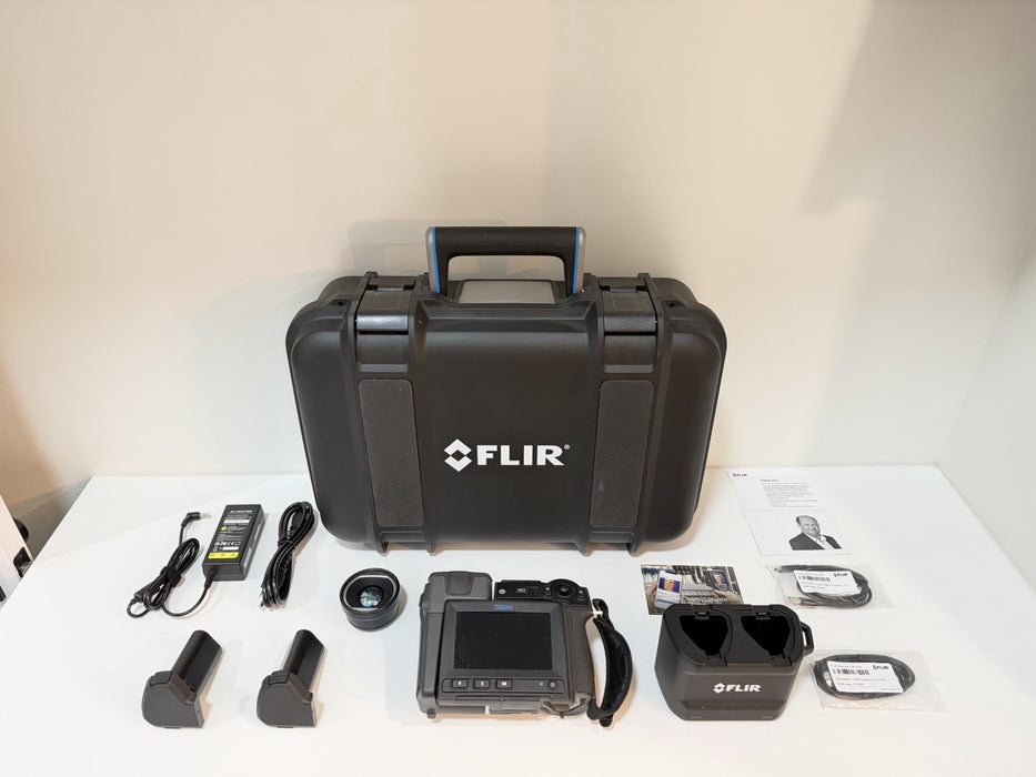 FLIR T650SC THERMAL IMAGING CAMERA W/ ACCESSORIES & CASE (TESTED) FREE SHIPPING