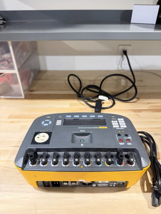 FLUKE ESA620 BIOMEDICAL ELECTRICAL SAFETY ANALYZER WITH CHARGER & LEADS