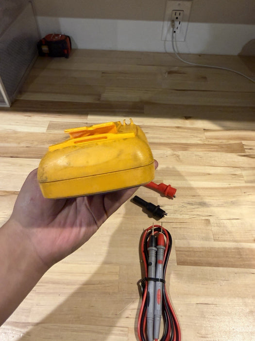 FLUKE 289 TRUE RMS ELECTRONIC LOGGING DIGITAL MULTIMETER W/ LEADS & CLIPS #9