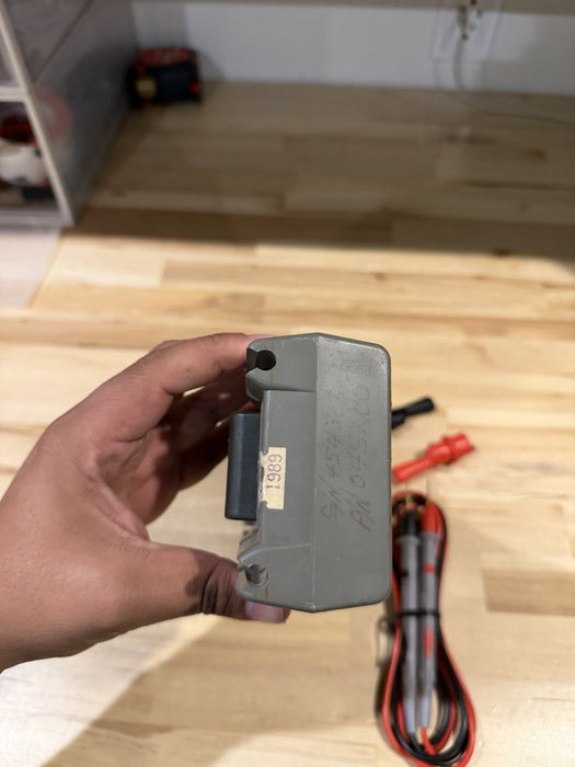 FLUKE 77 MULTIMETER W/ LEADS (TESTED) SHIPS FAST