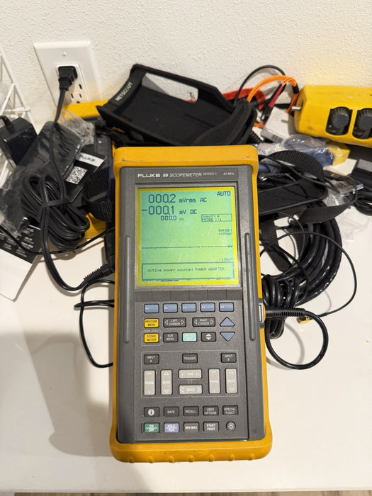 FLUKE 99 SCOPEMETER SERIES II 50MHZ WITH ACCESSORIES