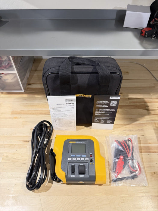 FLUKE BIO MEDICAL ESA609 ELECTRICAL SAFETY ANALYZER PORTABLE METER & ACCESSORIES