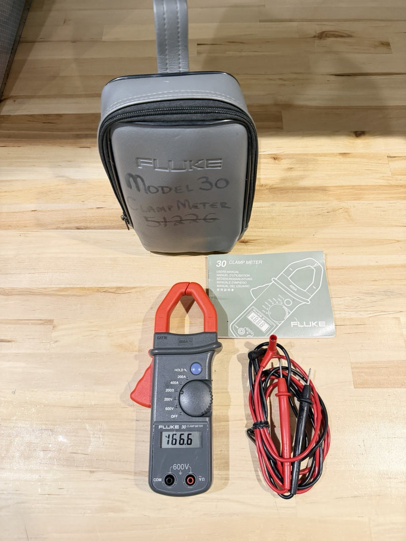 FLUKE 30 CLAMP METER WITH LEADS & CLIPS
