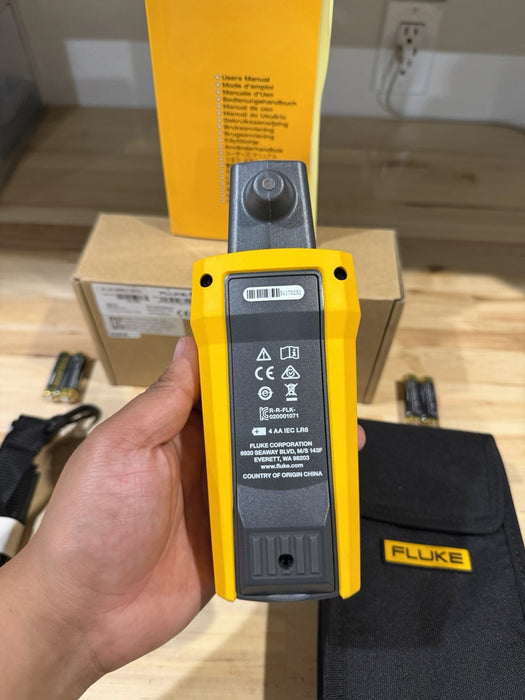 FLUKE IRR1-SOL IRRADIANCE METER KIT (NEW FACTORY SEALED) SHIPS FAST