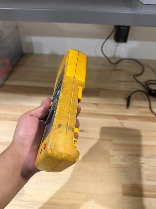 FLUKE 187 TRUE RMS MULTIMETER FOR PARTS