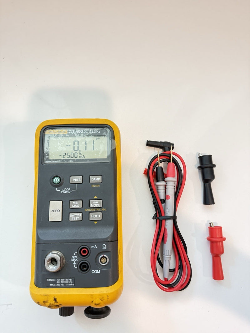 FLUKE 718-100G PRESSURE CALIBRATOR WITH LEADS & CLIPS