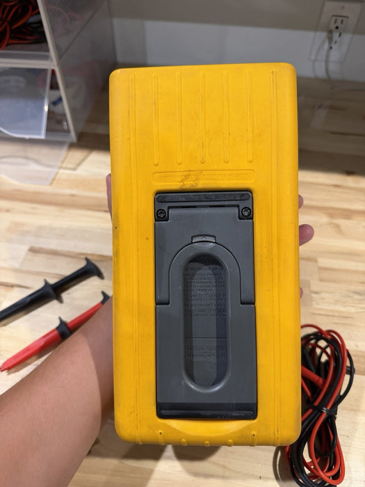 FLUKE 99 SCOPEMETER SERIES II 50MHZ WITH ACCESSORIES