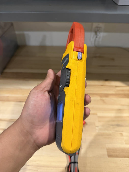 FLUKE 373 TRUE RMS W/ LEADS - SHIPS FAST