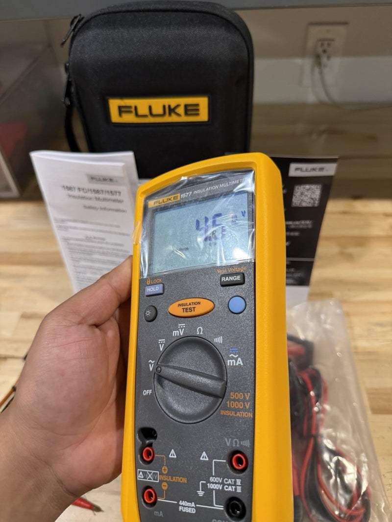 FLUKE 1577 INSULATION MULTIMETER W/ LEADS & CASE TESTED SHIPS FAST NEW