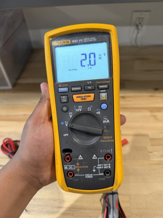 FLUKE 1587 FC INSULATION MULTIMETER W/ LEADS (TESTED) SHIPS FAST