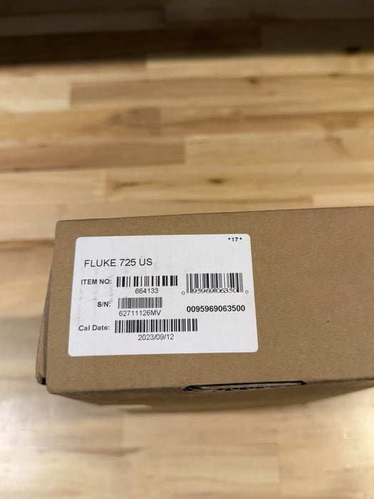 FLUKE 725 MULTIFUNCTION PROCESS CALIBRATOR NEW