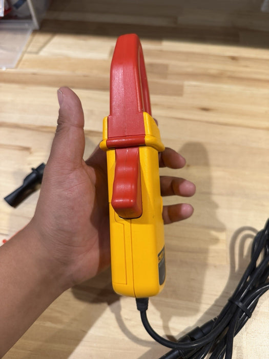 FLUKE I1010 AC/DC CURRENT CLAMP TESTED
