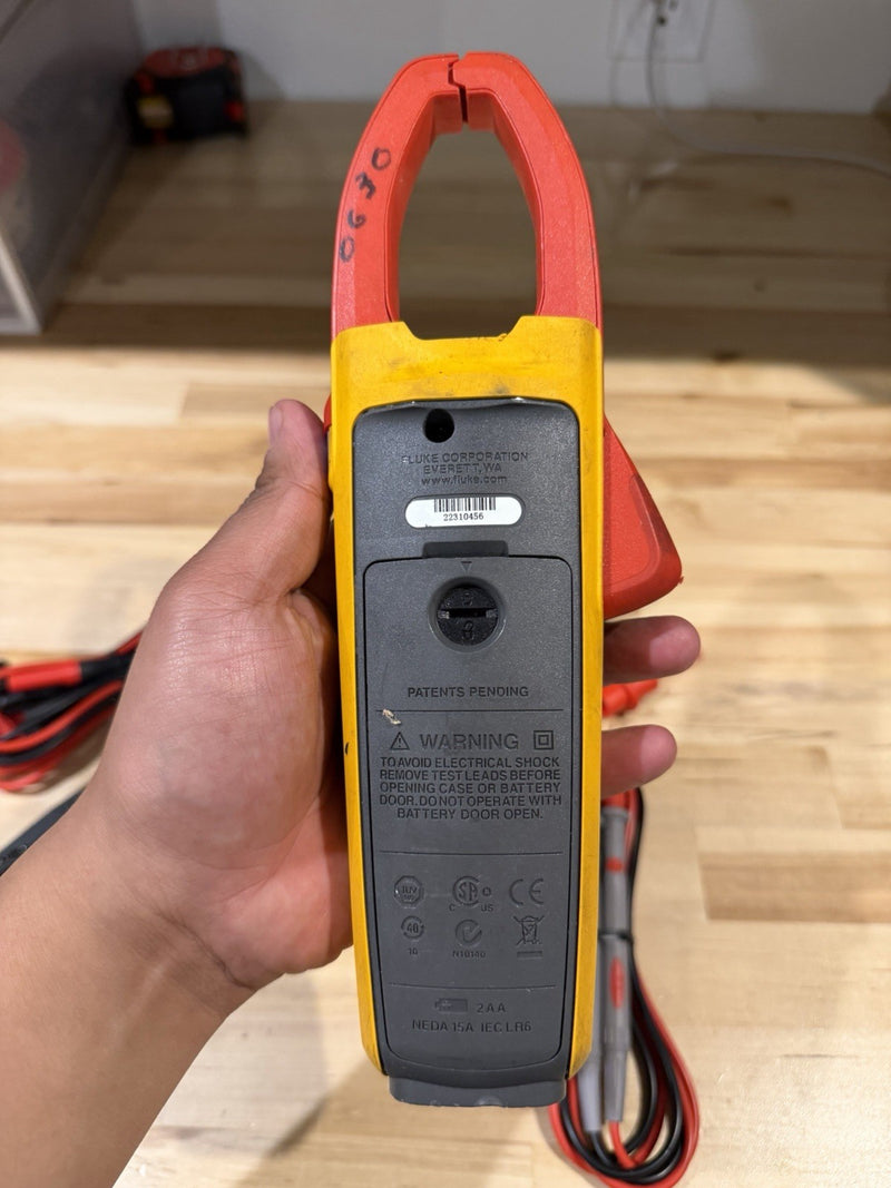 FLUKE 376 AC/DC TRUE RMS WIRELESS CLAMP METER WITH LEADS & CLIPS