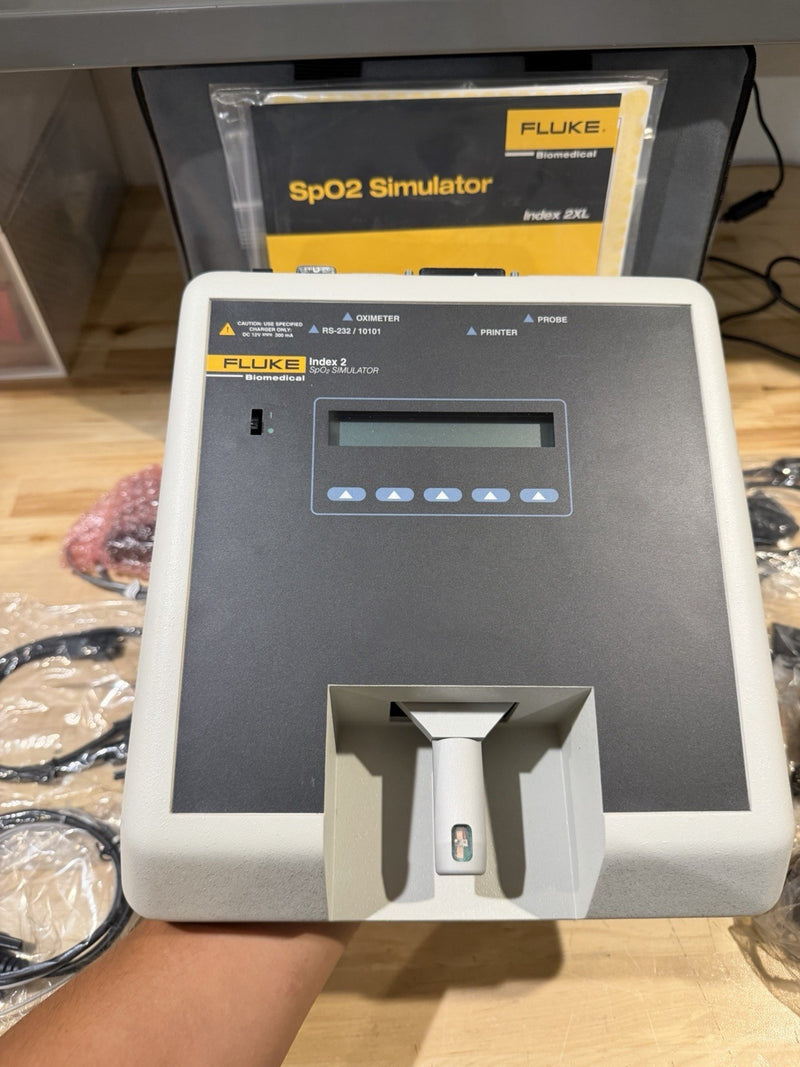 FLUKE INDEX 2 SPO2 SIMULATOR KIT W/ ACCESSORIES (TESTED) SHIPS FREE - NEW