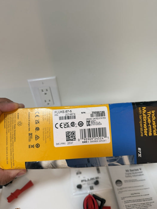 FLUKE 87V INDUSTRIAL TRUE RMS MULTIMETER WITH TEMPERATURE (NEW FACTORY SEALED)