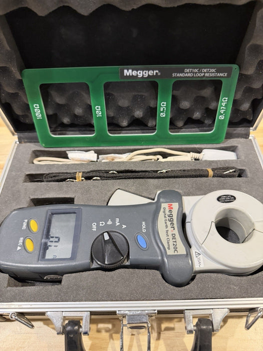MEGGER DET20C DIGITAL EARTH TEST CLAMP METER & CASE - FREE SHIPPING (TESTED)
