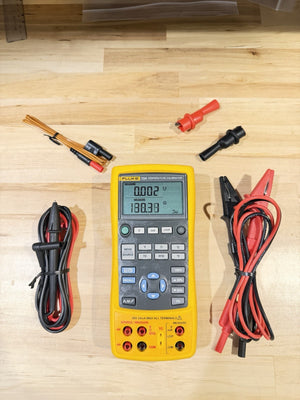 FLUKE 724 TEMPERATURE CALIBRATOR METER WITH LEADS & CLIPS TESTED