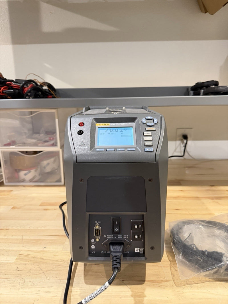 FLUKE 9143 FIELD METROLOGY WELL +33C TOA 350 C DRY BLOCK /TESTED SHIPS FREE