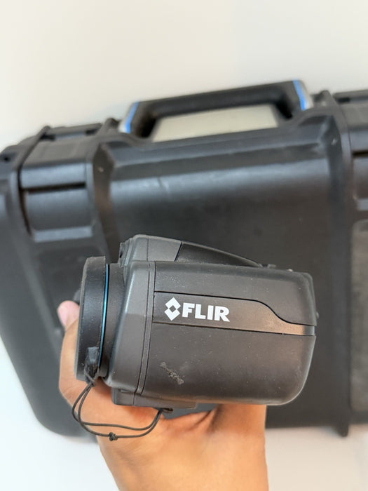 FLIR T440 THERMAL IMAGING CAMERA WITH ACCESSORIES & CASE TESTED